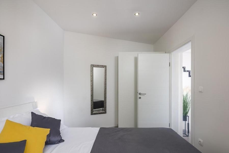 Apartman Avila มารีนา ภายนอก รูปภาพ